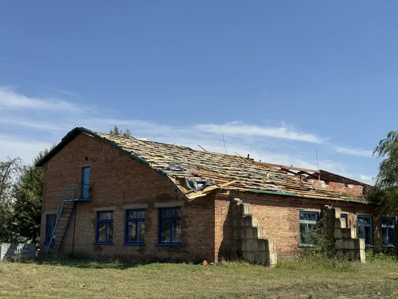 «Як кінець світу»: у Кобеляцькій громаді ліквідовують наслідки негоди та лагодять зруйновані оселі