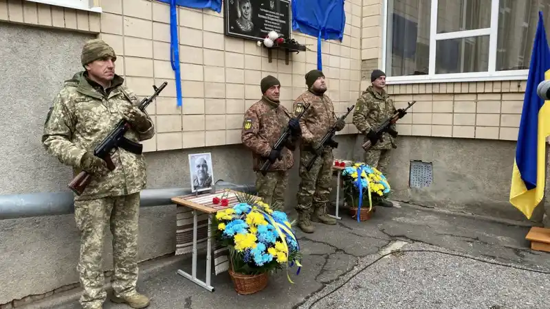 У Полтаві планують встановити три меморіальні дошки на честь загиблих захисників