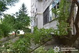У Кременчуці жінка загинула, випавши з дев’ятого поверху: поліція з’ясовує обставини